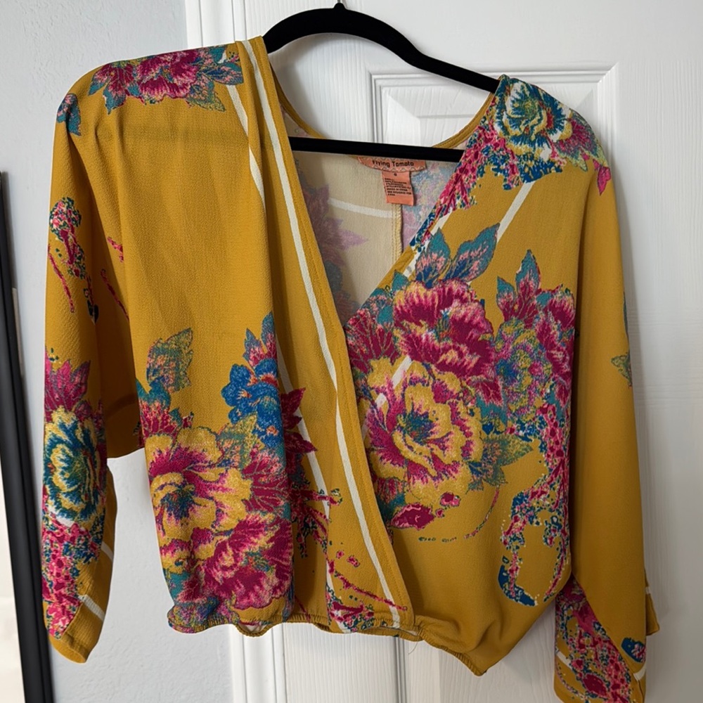 Flying Tomato Floral Cropped Wrap Blouse size S